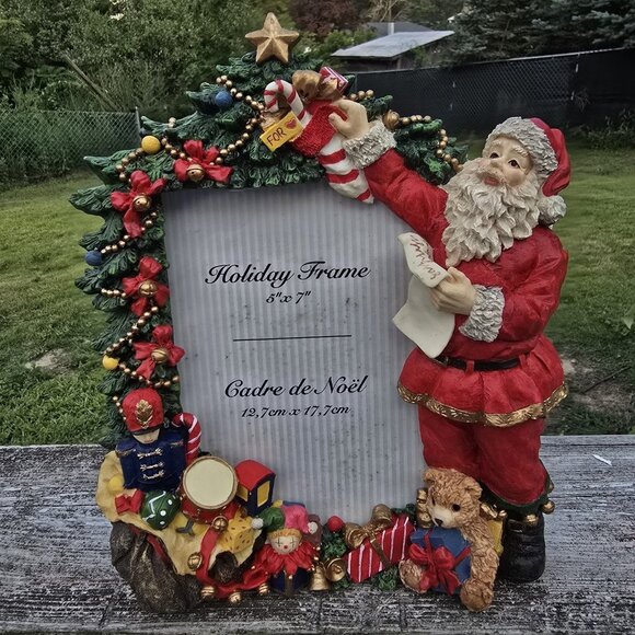 Traditions Cadre de Noel 3D Christmas Holiday Picture Photo Frame 5x7 Santa Toys - Picture 1 of 10